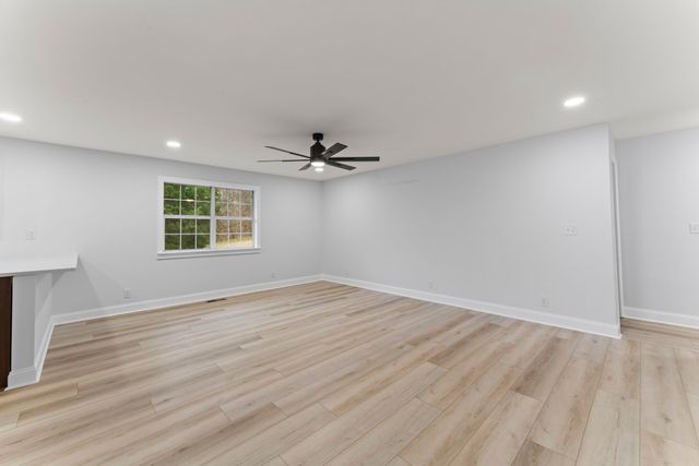 2591 Harlan Farms Rd, Columbia, TN 38401