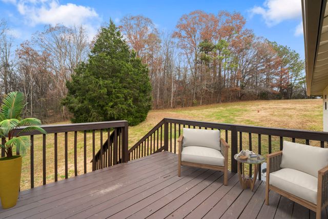 2591 Harlan Farms Rd, Columbia, TN 38401