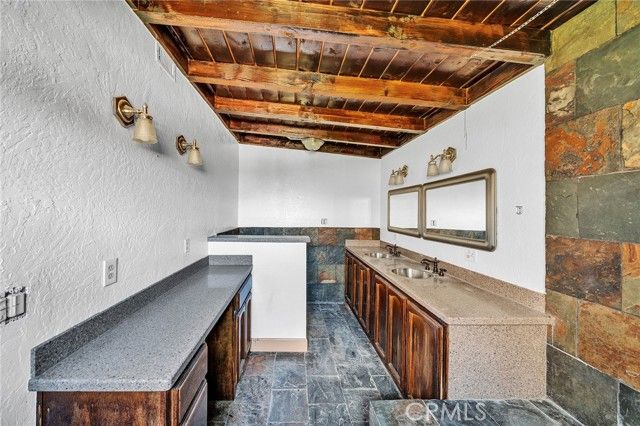 31516 Clay River Road, Barstow, CA 92311