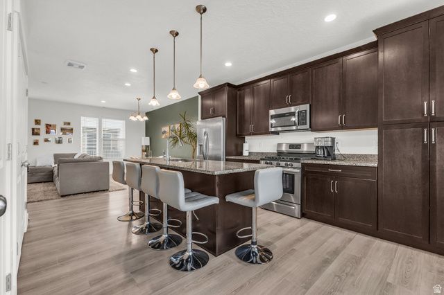 10284 S PHOEBE LN, South Jordan, UT 84009