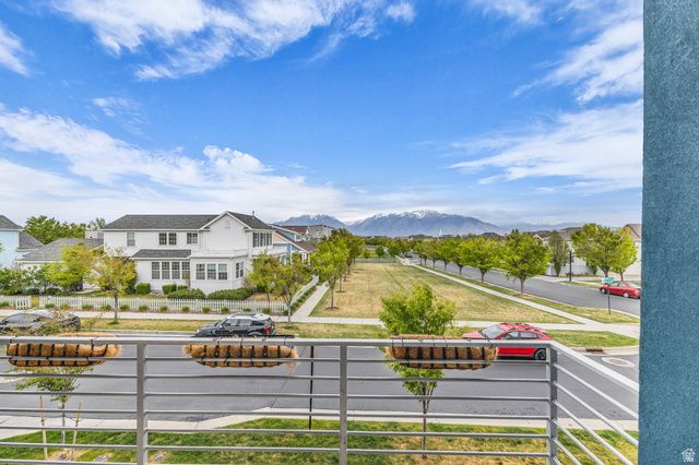 10284 S PHOEBE LN, South Jordan, UT 84009