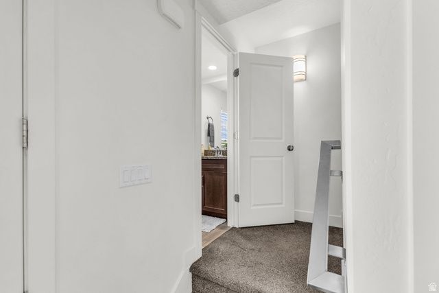 10284 S PHOEBE LN, South Jordan, UT 84009