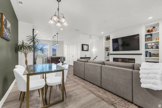 10284 S PHOEBE LN, South Jordan, UT 84009