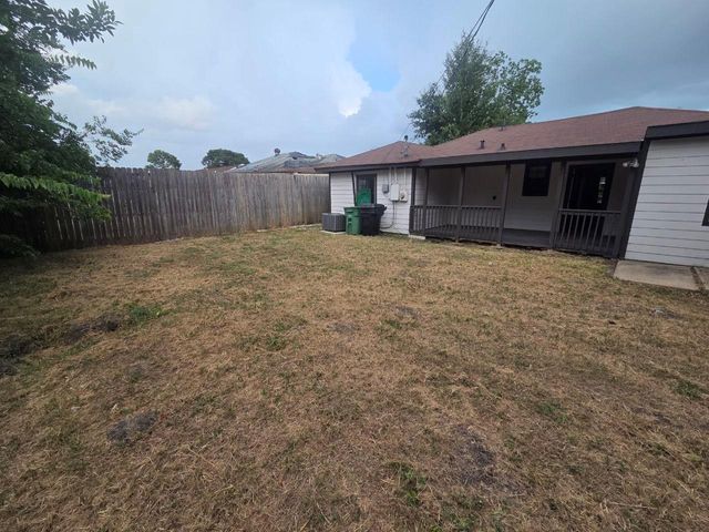 8755 Pattibob Street, Houston, TX 77029