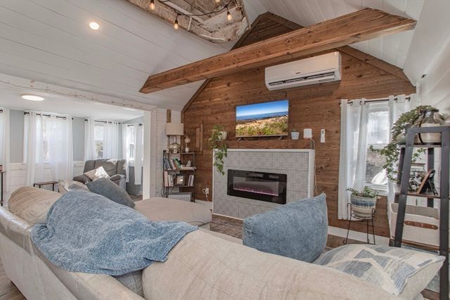 21 Bisbee, Wareham, MA 02571