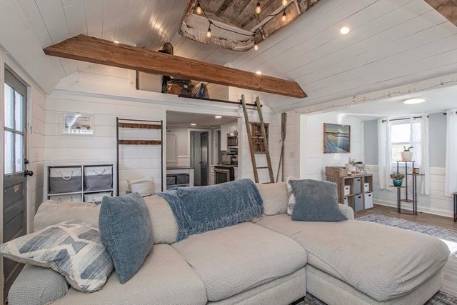21 Bisbee, Wareham, MA 02571