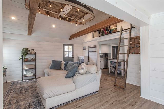 21 Bisbee, Wareham, MA 02571