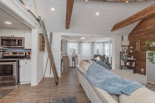21 Bisbee, Wareham, MA 02571