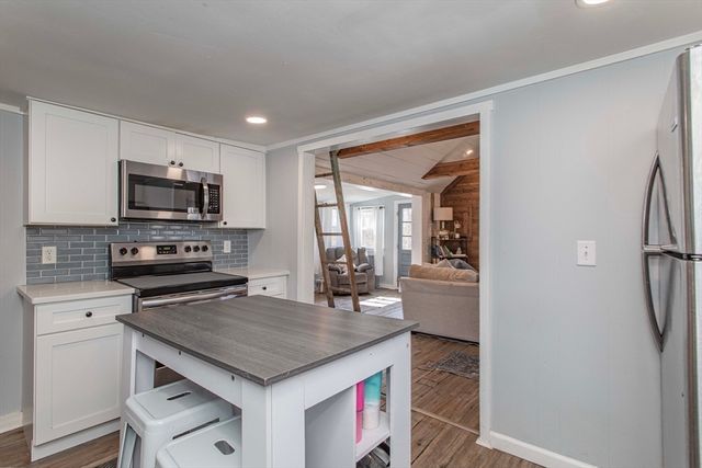 21 Bisbee, Wareham, MA 02571