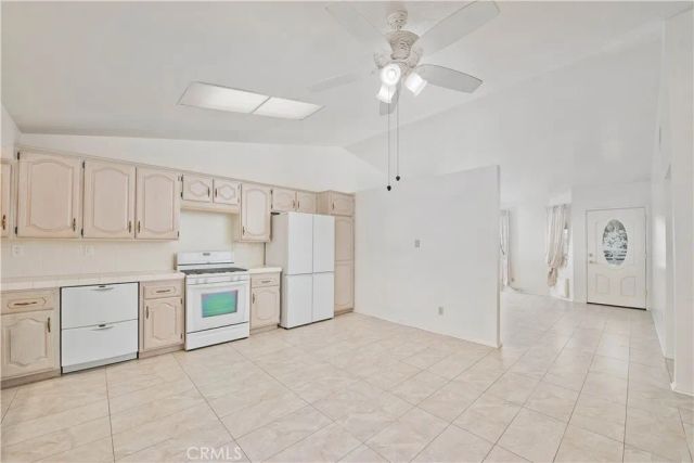27820 Wakefield, Castaic, CA 91384