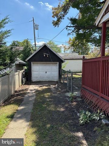209 1ST AVE, Broomall, PA 19008