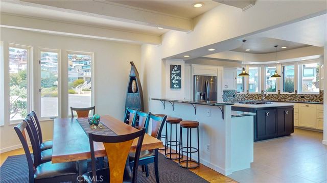 4925 Windsor Boulevard, Cambria, CA 93428