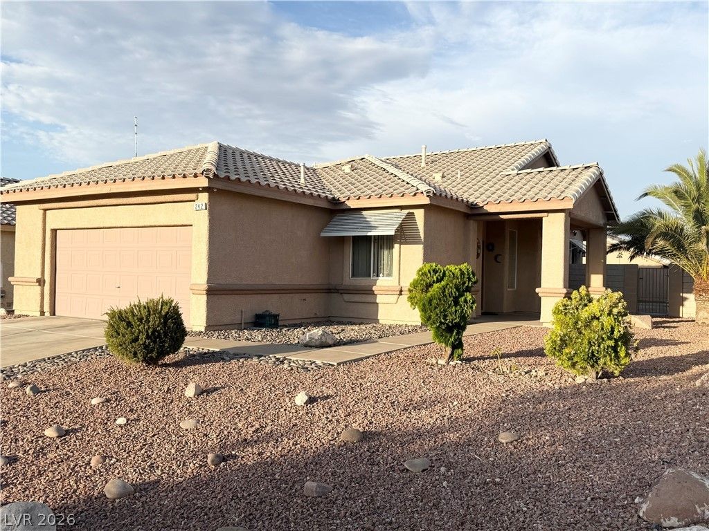 242 Pleasant Pebble Street, Henderson, NV 89074 — exterior