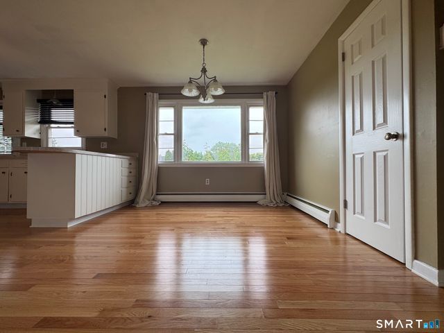 85 maureen Street, Stratford, CT 06615
