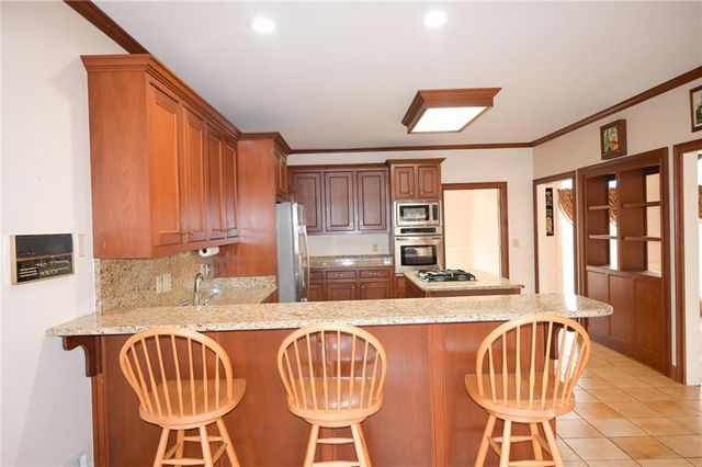 1402 Bromley Drive SE, Snellville, GA 30078