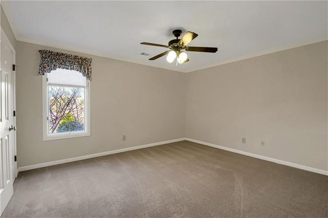 1402 Bromley Drive SE, Snellville, GA 30078