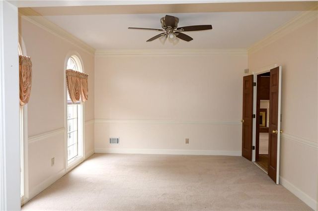 1402 Bromley Drive SE, Snellville, GA 30078