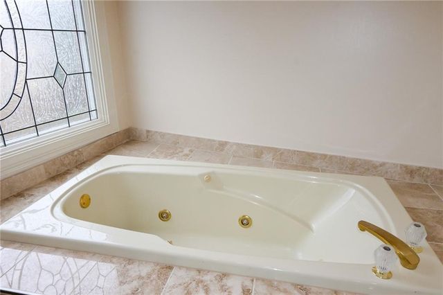 1402 Bromley Drive SE, Snellville, GA 30078