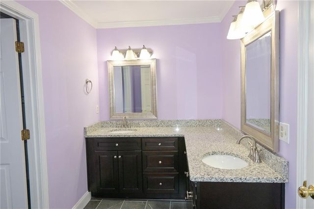 1402 Bromley Drive SE, Snellville, GA 30078