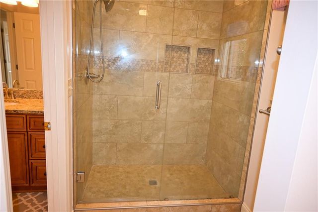 1402 Bromley Drive SE, Snellville, GA 30078