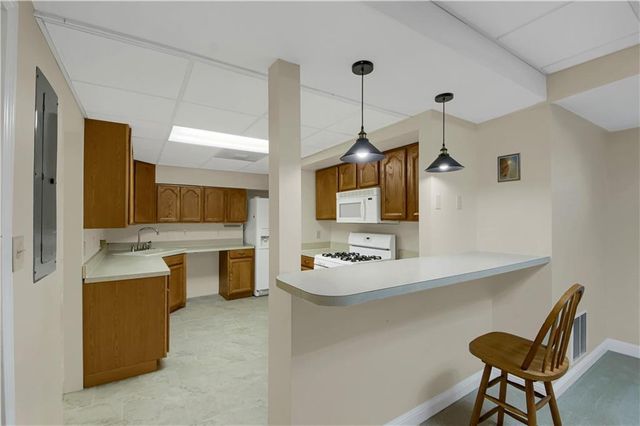 1402 Bromley Drive SE, Snellville, GA 30078