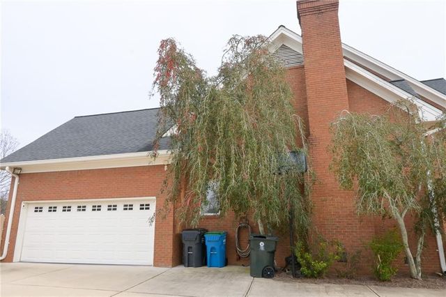 1402 Bromley Drive SE, Snellville, GA 30078