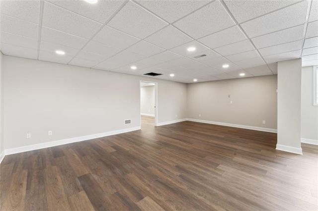 17475 W 191st Street, Spring Hill, KS 66083