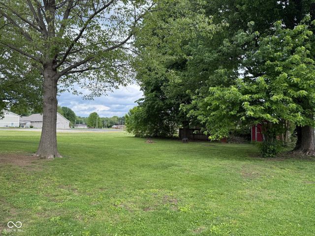 389 S Home Avenue, Martinsville, IN 46151