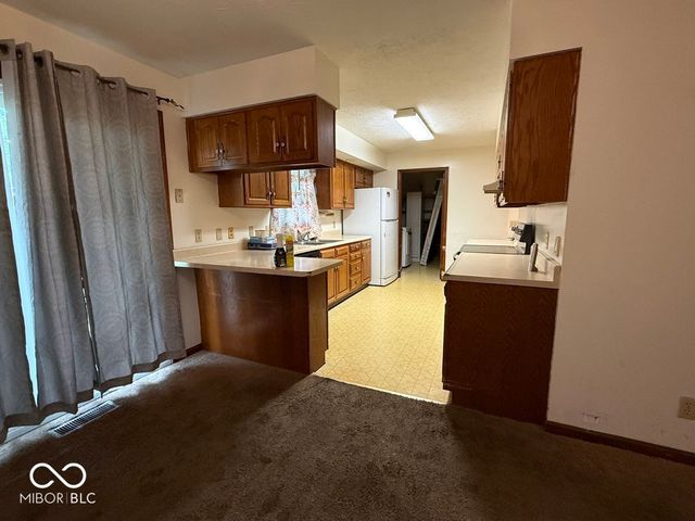 389 S Home Avenue, Martinsville, IN 46151