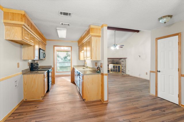 119 Mcanally Drive, Mabank, TX 75147