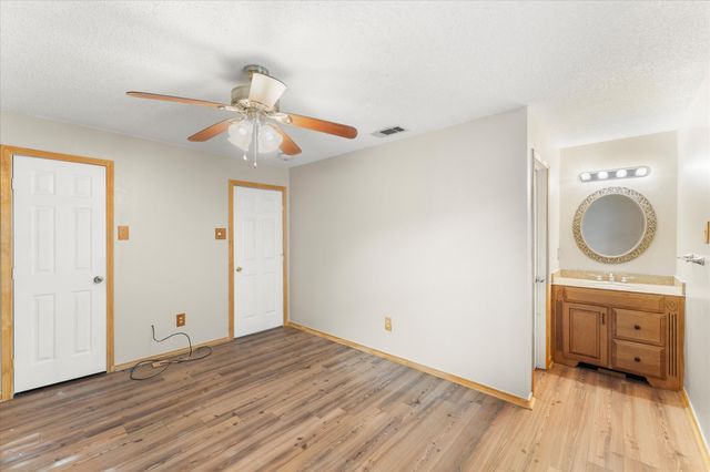 119 Mcanally Drive, Mabank, TX 75147