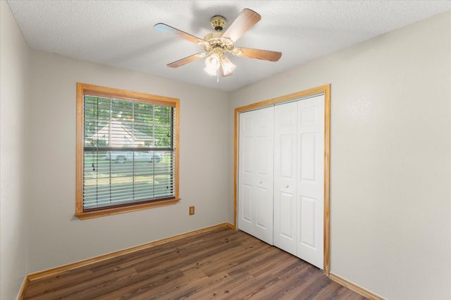 119 Mcanally Drive, Mabank, TX 75147