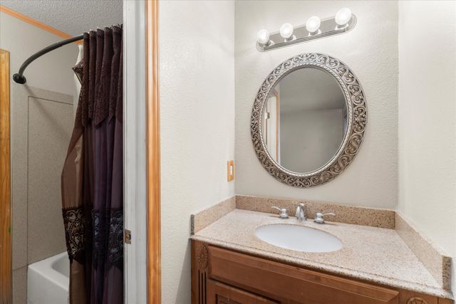 119 Mcanally Drive, Mabank, TX 75147