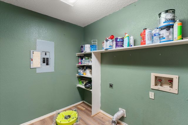 119 Mcanally Drive, Mabank, TX 75147
