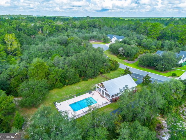 128 Satilla Bluffs Drive, Blackshear, GA 31516