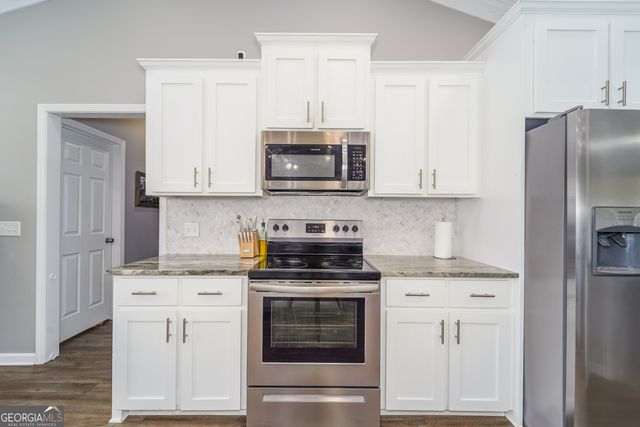 128 Satilla Bluffs Drive, Blackshear, GA 31516