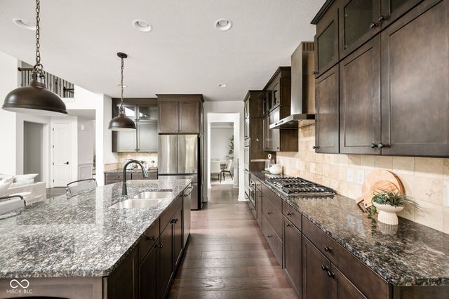3807 Sugar Pine Lane, Zionsville, IN 46077