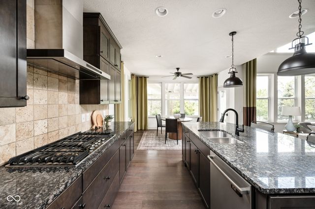 3807 Sugar Pine Lane, Zionsville, IN 46077