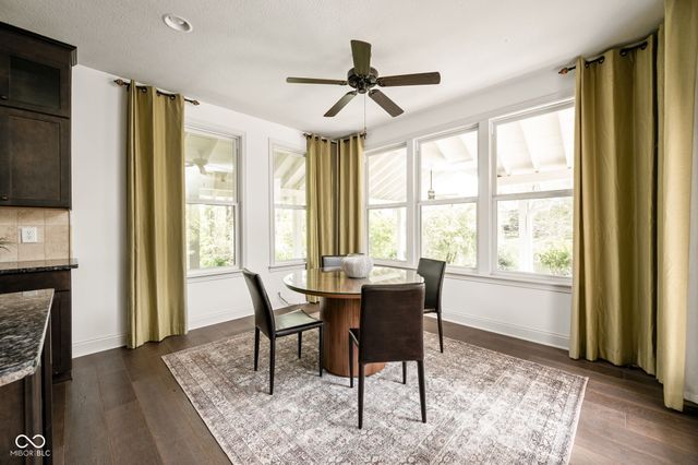 3807 Sugar Pine Lane, Zionsville, IN 46077