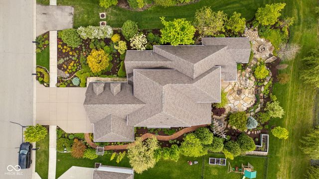 3807 Sugar Pine Lane, Zionsville, IN 46077