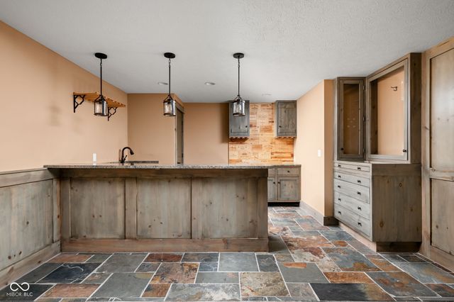 3807 Sugar Pine Lane, Zionsville, IN 46077
