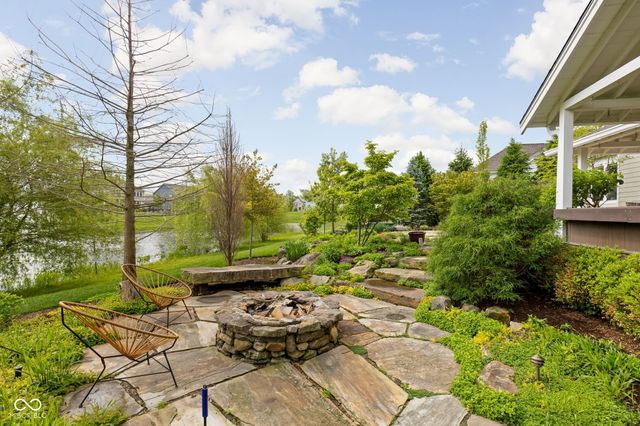 3807 Sugar Pine Lane, Zionsville, IN 46077