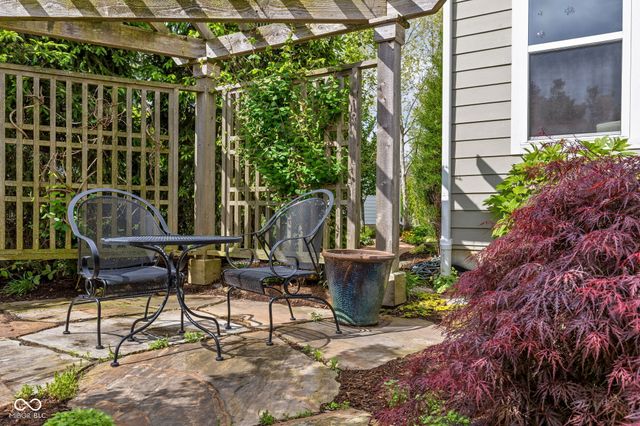 3807 Sugar Pine Lane, Zionsville, IN 46077