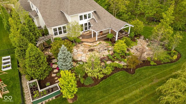 3807 Sugar Pine Lane, Zionsville, IN 46077