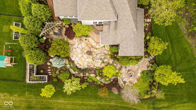 3807 Sugar Pine Lane, Zionsville, IN 46077
