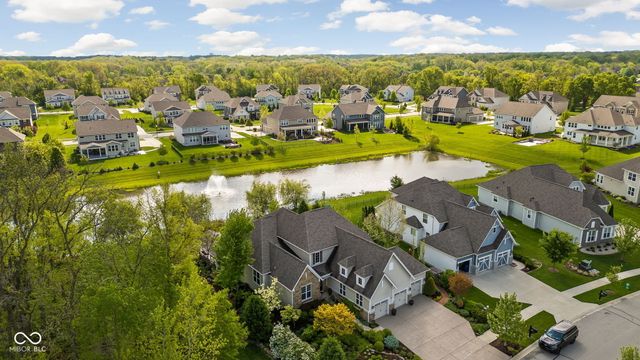 3807 Sugar Pine Lane, Zionsville, IN 46077