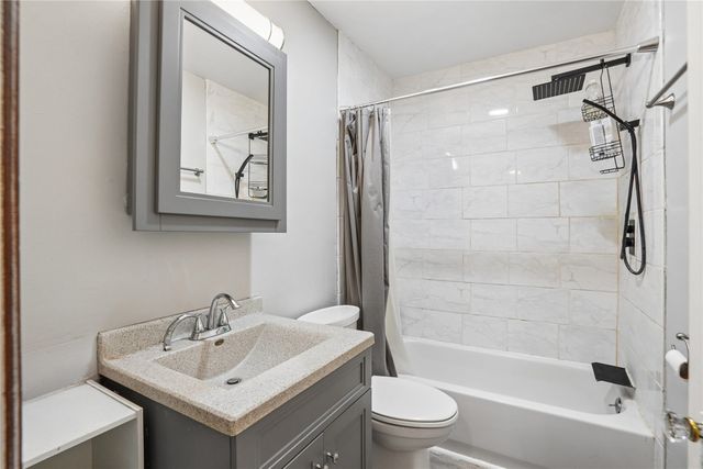 304 2nd Street SE, Bondurant, IA 50035