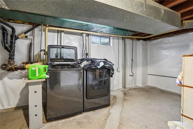 304 2nd Street SE, Bondurant, IA 50035