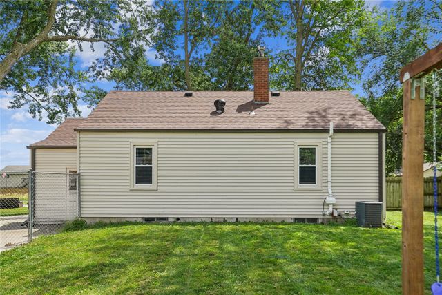 304 2nd Street SE, Bondurant, IA 50035