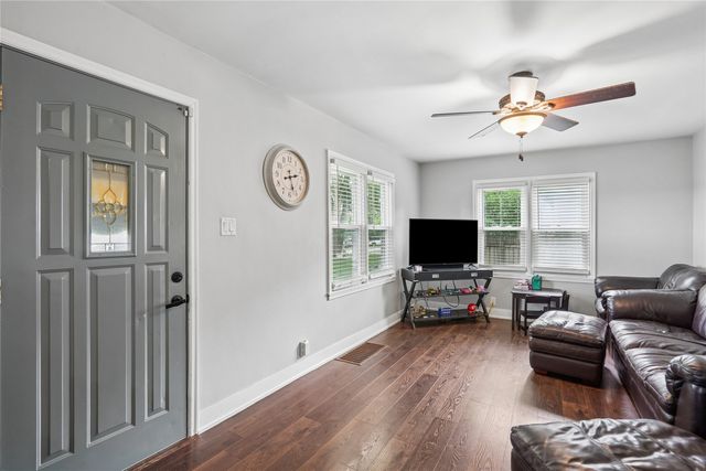 304 2nd Street SE, Bondurant, IA 50035